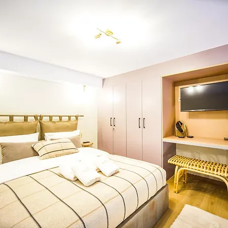 Apartament Divino *